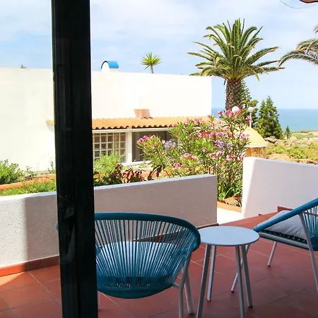 Holiday home Bispo's Family House *