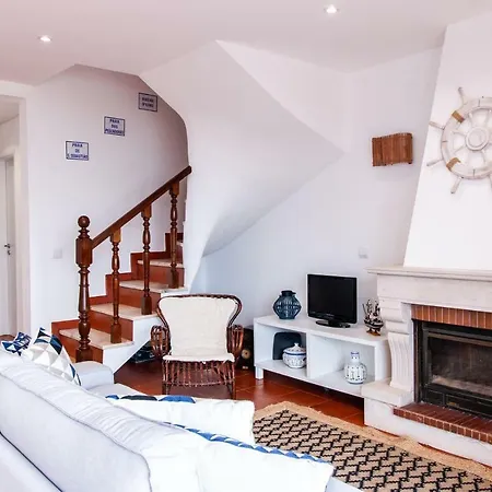 Bispo's Family House Ericeira