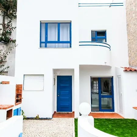 Bispo's Family House Casa de Férias Ericeira
