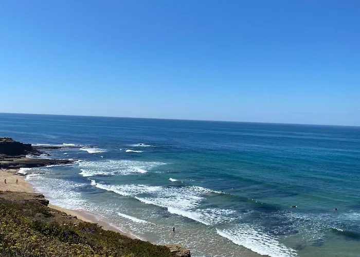 Bispo's Family House إيريسييرا